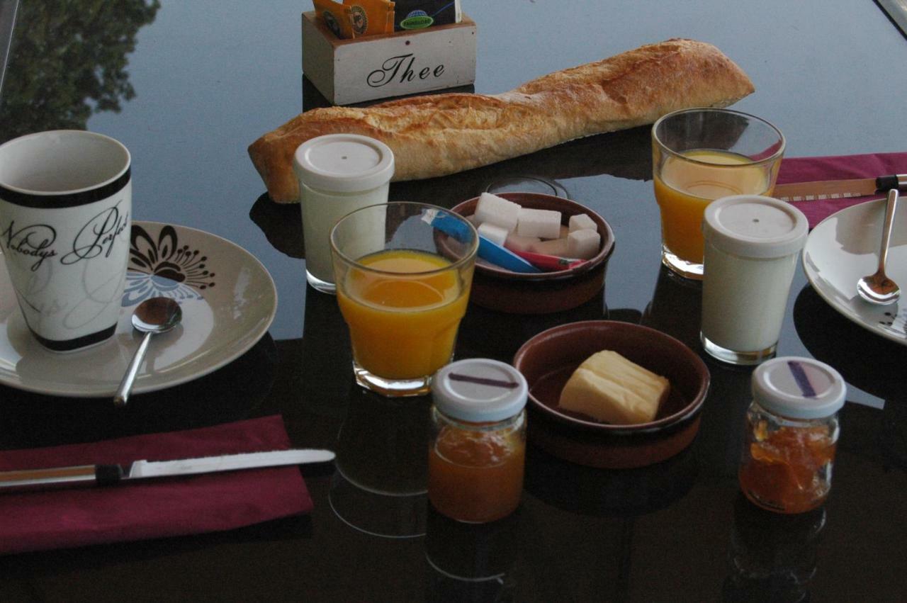 Peniche Espoir Bulle Bed and Breakfast Avignon Exteriör bild